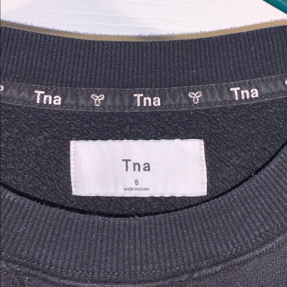 ARITZIA black sweater - Picture 2 of 2